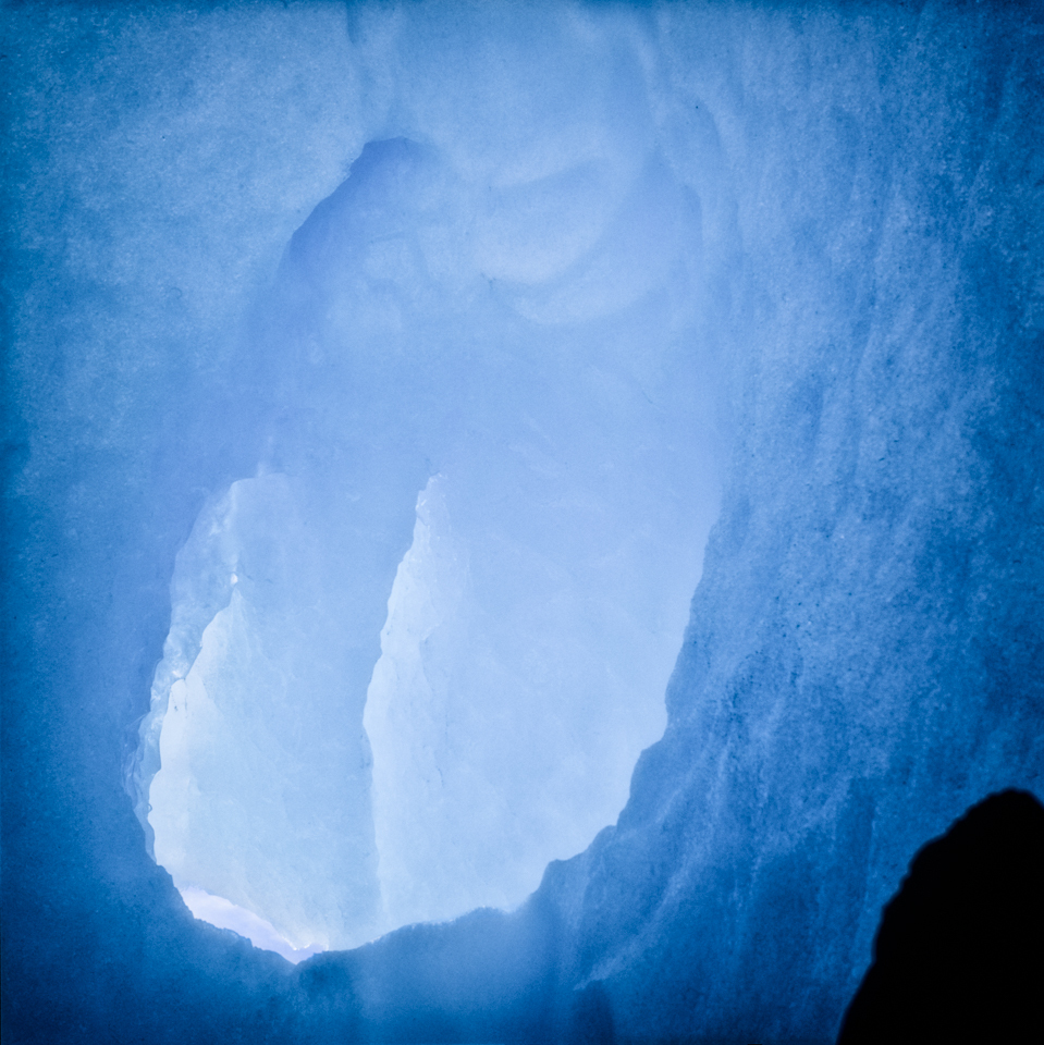  0674-01_2 - Between Light and Silence