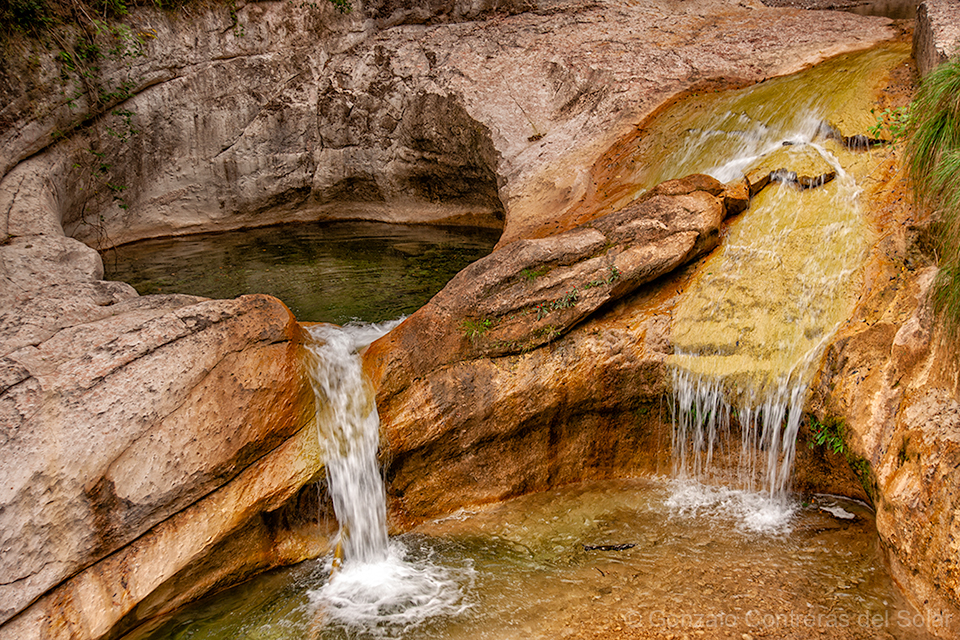 LrD003-0186_2 - Water Carving Time