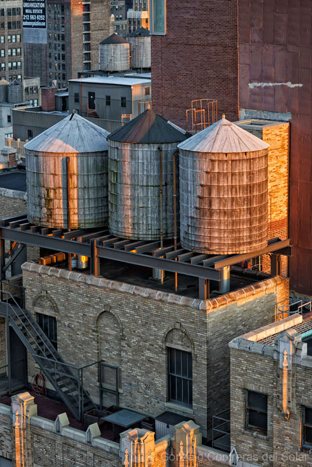 LrD081-4105 - Heritage above glass LrD081-4105 - Heritage above glass